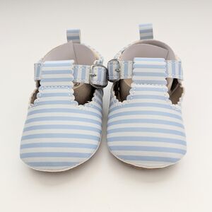 NWT Lucky Brand Baby Size 2 (3-6 Months)Blue & White Striped Shoes With Cut-Outs